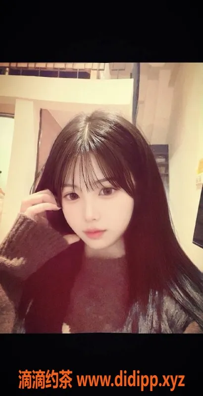 深圳楼凤资源信息,龙华嫩妹蛋卷，900元享制服调情服务