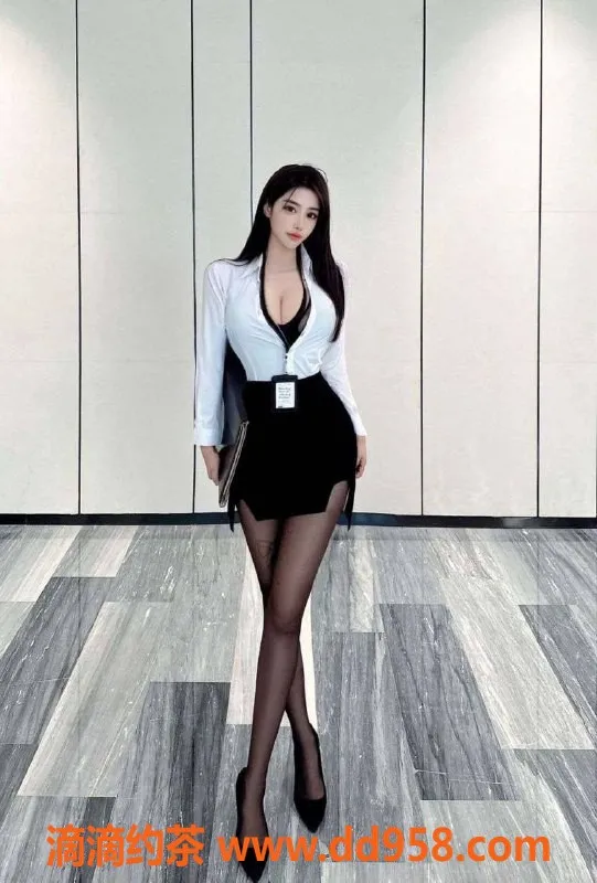 乌鲁木齐楼凤-高挑美眉173cm，D杯，健身达人，价格亲民