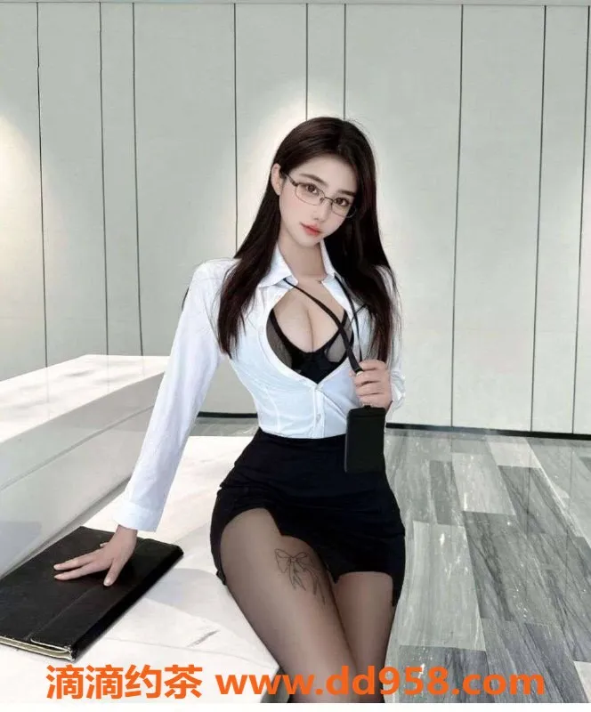 乌鲁木齐楼凤资源信息,高挑美眉173cm，D杯，健身达人，价格亲民