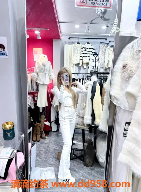 深圳楼凤资源信息,南山茜茜，688元享受舌吻与六九服务