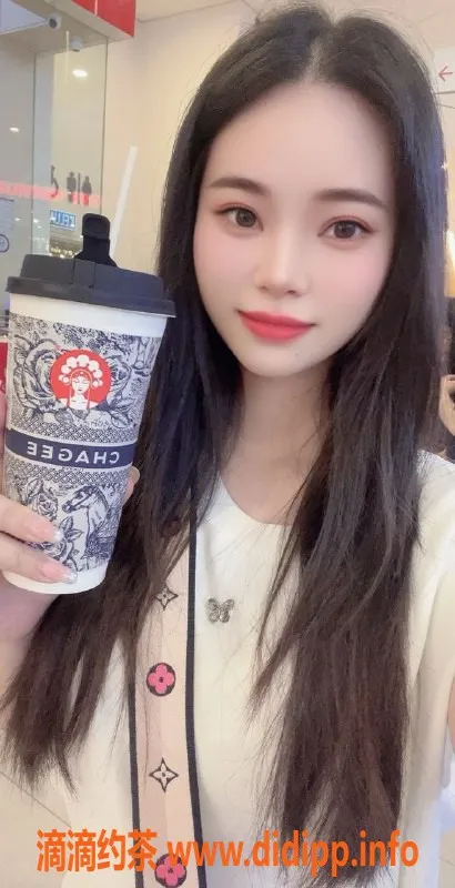 广州楼凤-天河 筱蔓儿 私密服务体验，700元每次