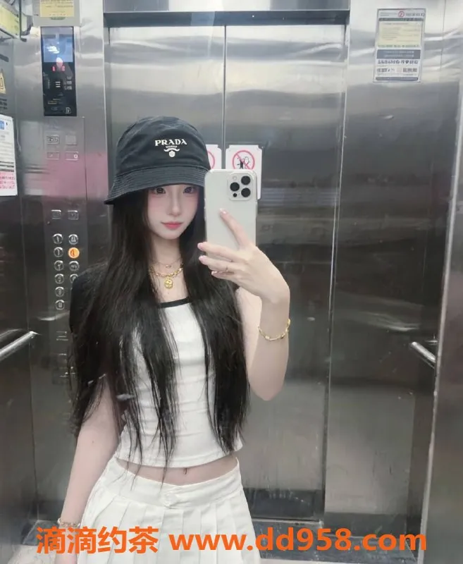 广州楼凤-天河杨柳，800元私密服务，温柔贴心