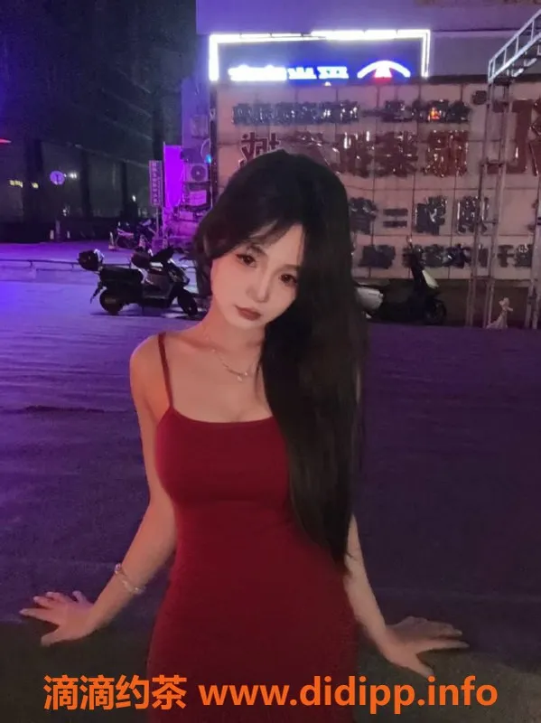 广州楼凤-番禺小颖 800元服务 期待你的到来