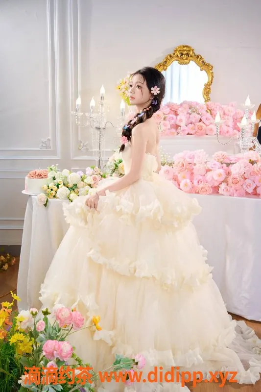 中山楼凤-小艺，18岁，石岐辣妹，B胸800元起