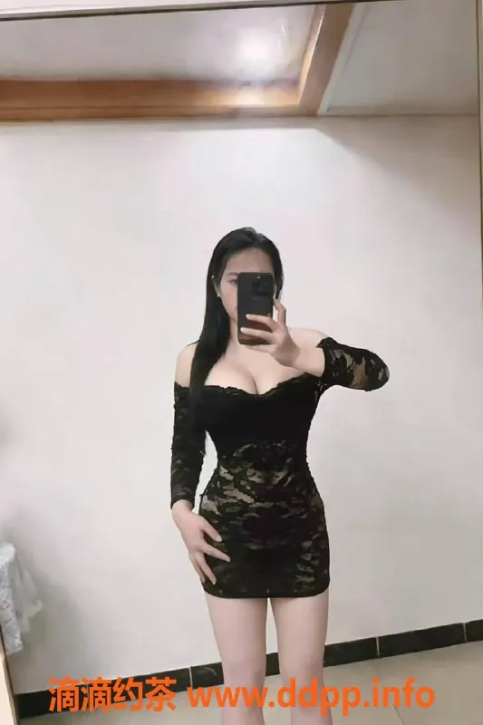 中山楼凤-西区26岁KK，36D胸围，优质服务仅600元起