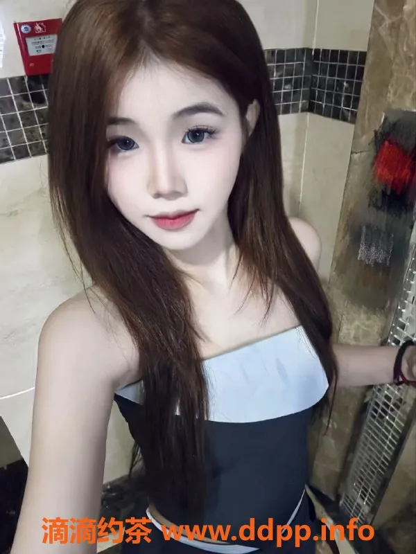 广州楼凤-天河姬小雪，700元私密服务等你来体验