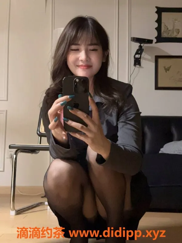 深圳楼凤-福田佳佳22岁163cm，47kg，998起服务