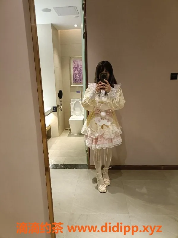 广州楼凤资源信息,天河御姐小小喵，400p水费，初下海体验