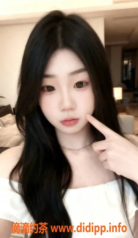 深圳楼凤资源信息,福田嫩妹依一，1000元享鸳鸯浴和深喉服务