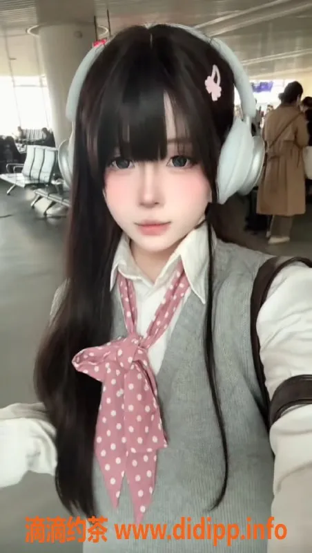 无锡楼凤-新吴区兔仔，160cm D+胸，1900p起陪浴服务