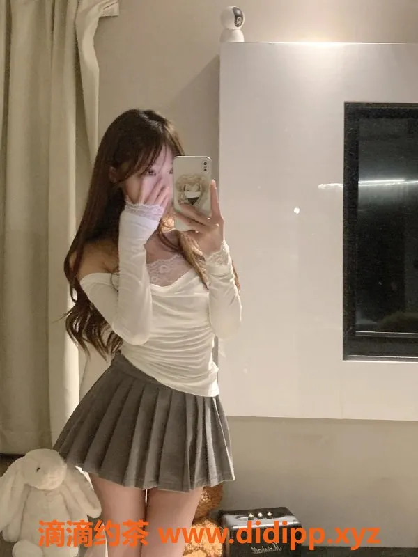 无锡楼凤-锡山超嫩少女，三点粉，皮肤细腻