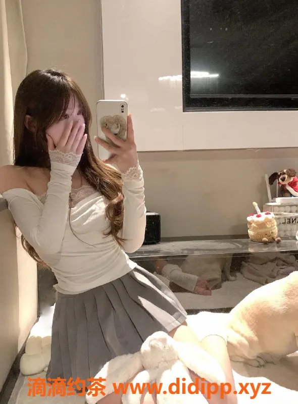 无锡楼凤-锡山超嫩少女，三点粉，皮肤细腻