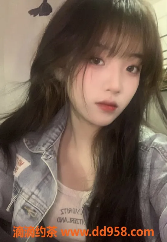 广州楼凤-天河雪儿，21岁165cm，前凸后翘热情服务