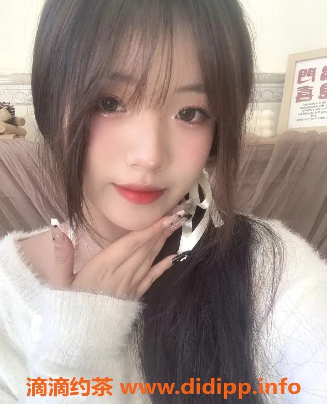 广州楼凤-天河雪儿，21岁165cm，前凸后翘热情服务