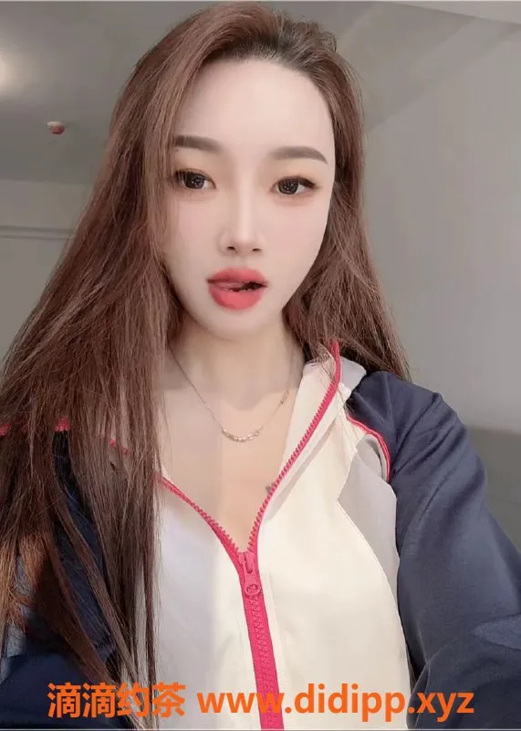 长沙楼凤-岳麓区佳佳，165cm C罩杯，24岁情趣服务