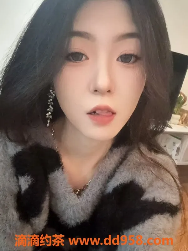 常州楼凤-常州佳佳，身高166、体重93，价格8起