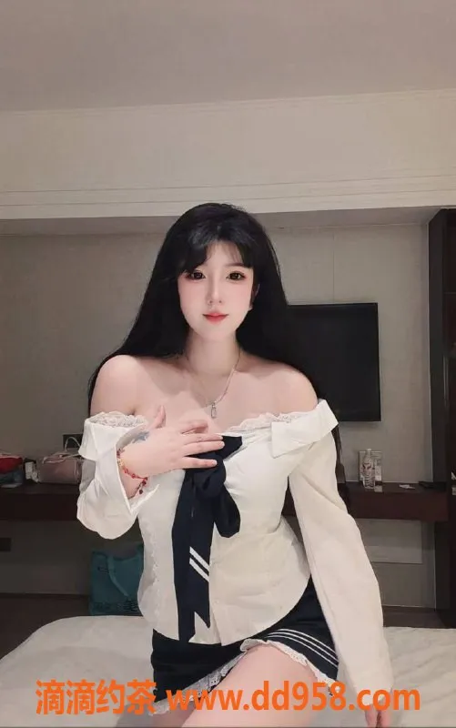 温州楼凤-温州火龙果，172cm/58kg/36C纯欲女友型