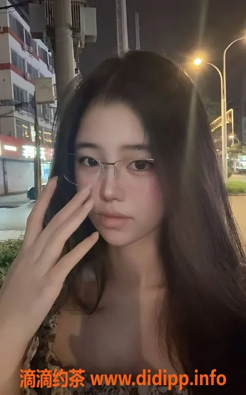 扬州楼凤-扬州邗江大幂幂，优雅指压嫩妹，服务超赞