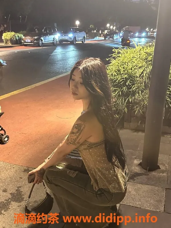 成都楼凤-成华区沐苒，身高168，甜美粉嫩18岁