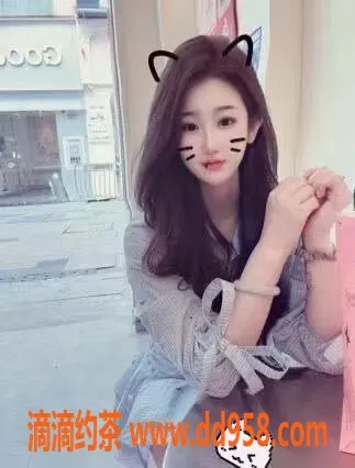 无锡楼凤-梁溪区高颜值楠楠，陪浴定价2200p