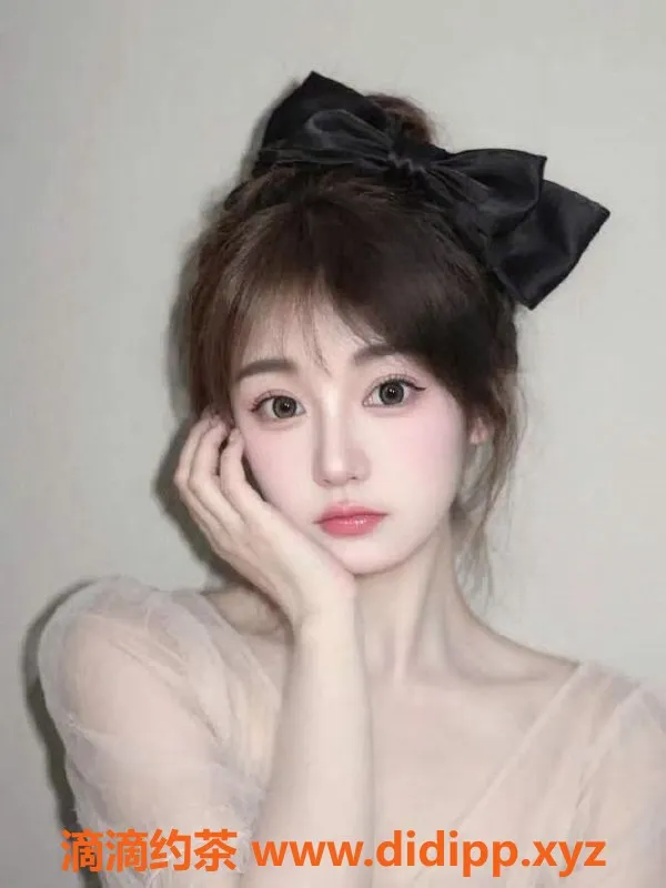 常州楼凤资源信息,武进萌萌，163cm嫩妹，600元陪浴唷！