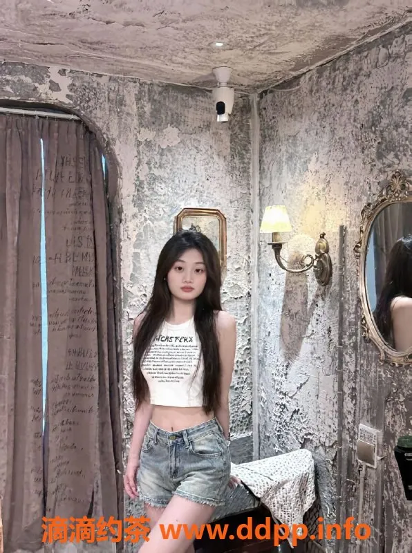 深圳楼凤-南山嫩姐小梦，600P享制服服务