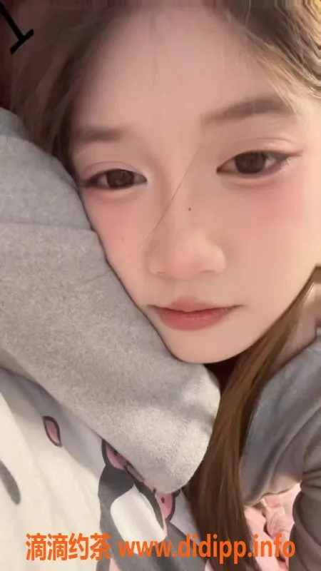 广州楼凤-佛山悠悠，嫩妹服务，600元体验鸳鸯浴