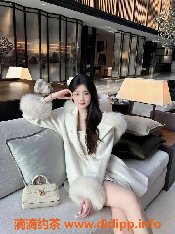 广州楼凤-天河可可学姐，800元服务，已视频验证