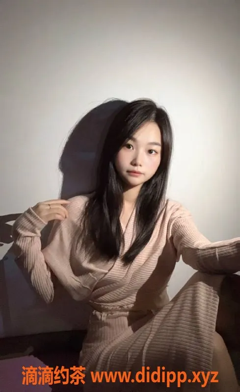 广州楼凤-天河嫩妹小颖，5P鸳鸯浴，体验超赞！