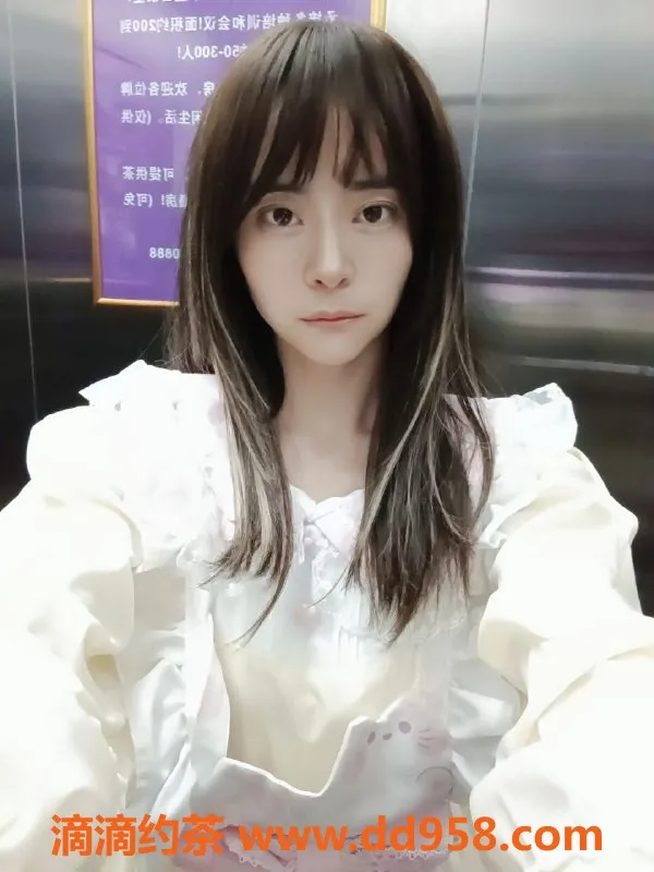 广州楼凤-天河小小喵，御姐4P鸳鸯浴服务体验