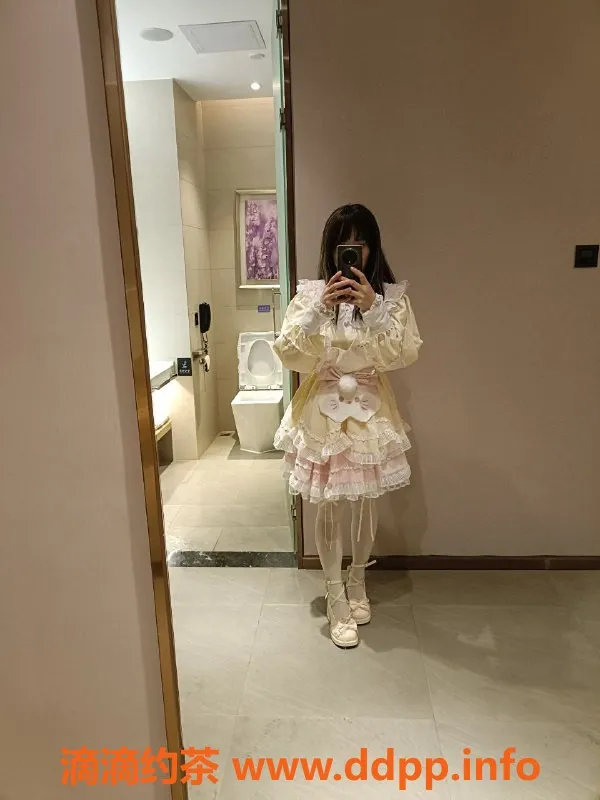 广州楼凤-天河小小喵，御姐4P鸳鸯浴服务体验