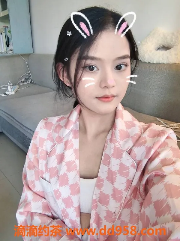 广州楼凤资源信息,海珠小七，600元嫩妹服务，视频验证靠谱