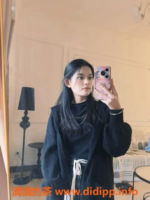 广州楼凤-海珠小七，600元嫩妹服务，视频验证靠谱