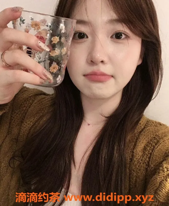 常州楼凤-新北小7，163高90斤嫩妹，700元陪浴服务