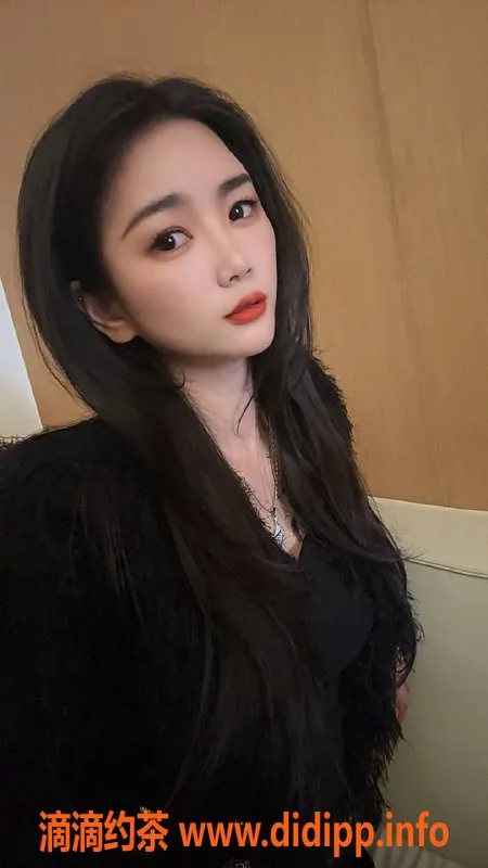 惠州楼凤-六六 大亚湾 165cm高 95斤 B罩杯 26岁