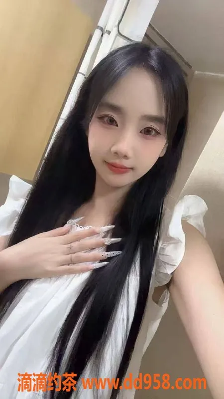 深圳楼凤资源信息,龙岗可儿，甜美舌吻，900元起白皙JK制服