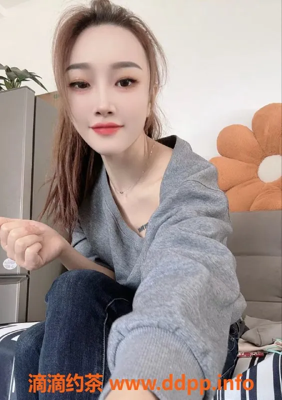 长沙楼凤资源信息,岳麓区佳佳，165cm C罩杯，24岁情趣服务