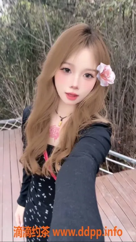 北京楼凤-十里堡嫩妹姜七七，内衣批发18Z起