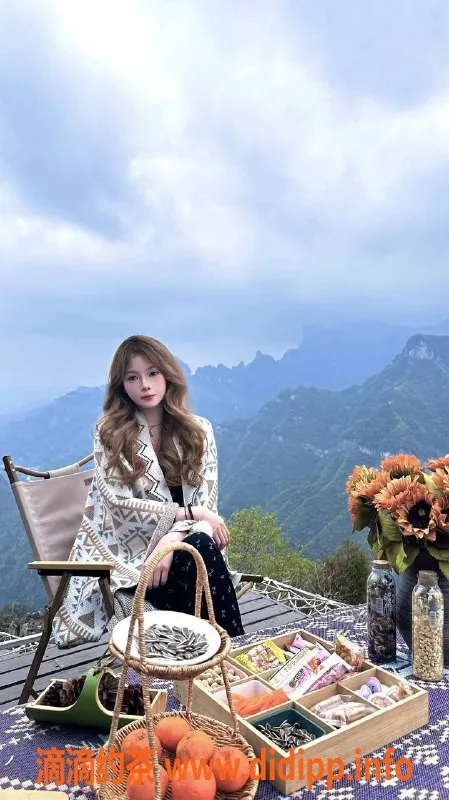 北京楼凤-十里堡嫩妹姜七七，内衣批发18Z起