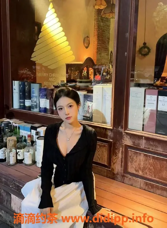 常州楼凤-常州24岁贝贝，162cm，95斤C罩杯，服务优质