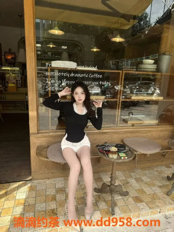 常州楼凤-常州24岁贝贝，162cm，95斤C罩杯，服务优质