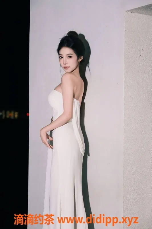 常州楼凤资源信息,常州24岁贝贝，162cm，95斤C罩杯，服务优质