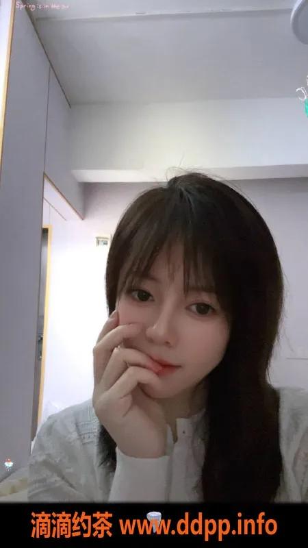 广州楼凤-天河少妇诗诗，800水费诱惑双飞体验