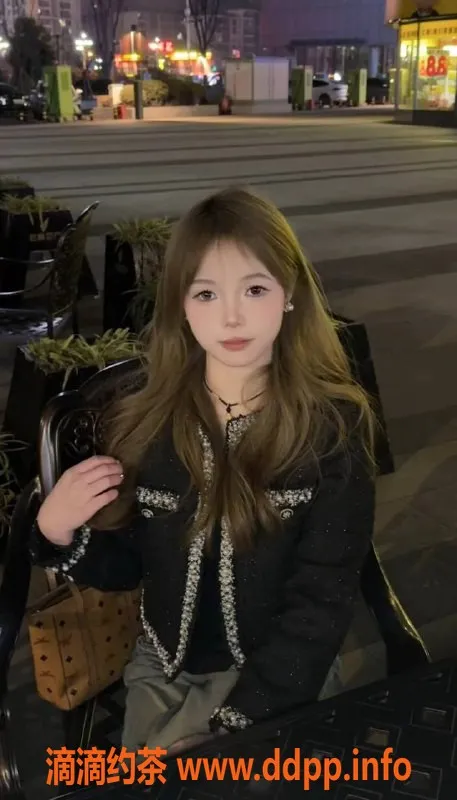 北京楼凤-十里堡嫩妹姜七七，内衣批发18Z起