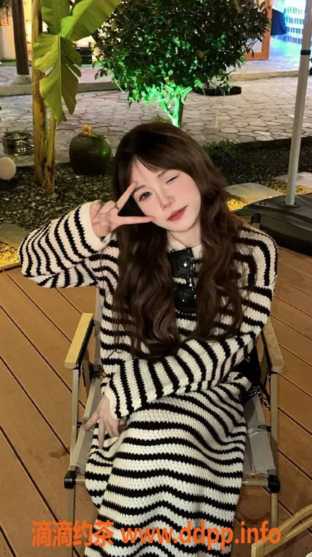 北京楼凤-十里堡嫩妹姜七七，内衣批发18Z起