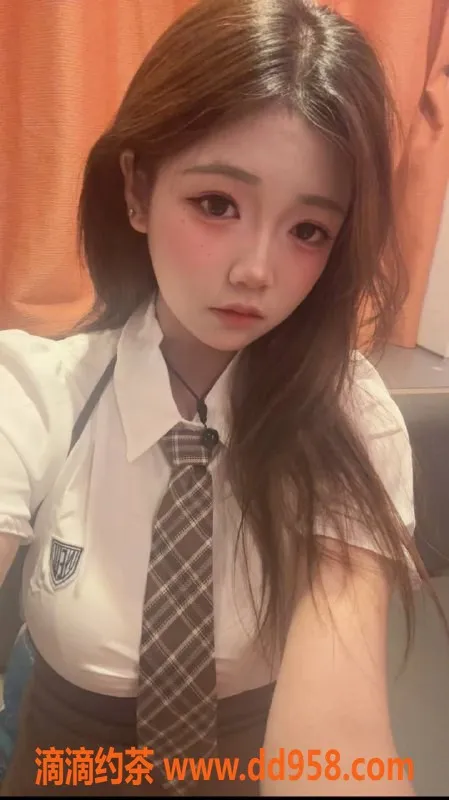 广州楼凤-番禺小怡，嫩妹水费800p，热情服务等你来体验