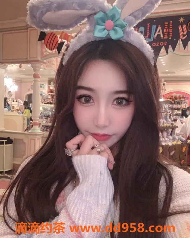 广州楼凤-白云嫩妹雨橙，800水费，亲密服务等你来体验