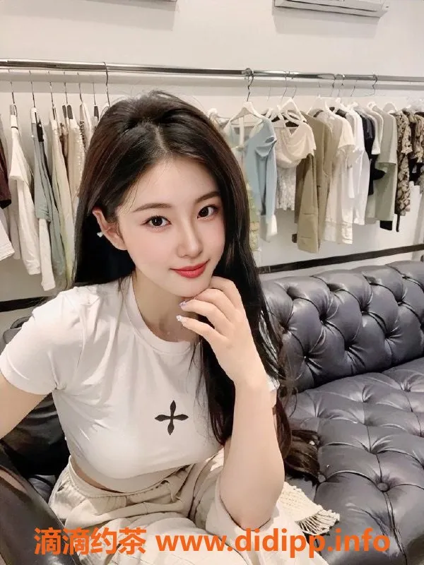 广州楼凤-天河御姐刘亦菲，水费600p起，魅力无限！
