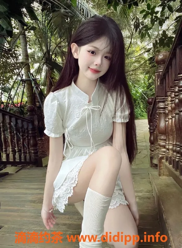 广州楼凤-天河嫩妹南乔，800水费，热情Kiss与69服务