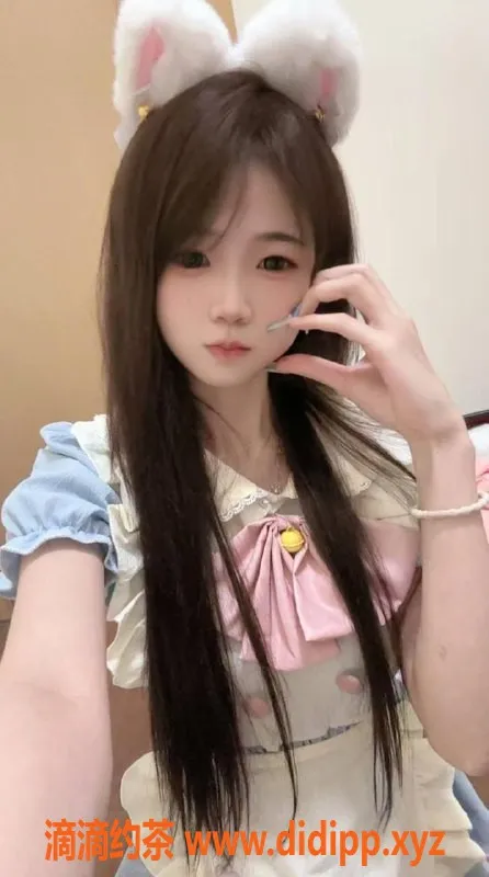 湛江楼凤-湛江小不点18岁娇嫩老师，160cm B奶只需700元